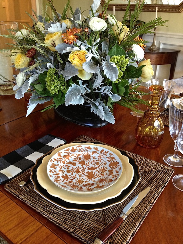 Floral arrangement for the Thanksgiving table