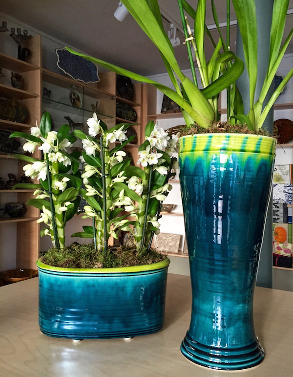 vases at La Tuile a Loup