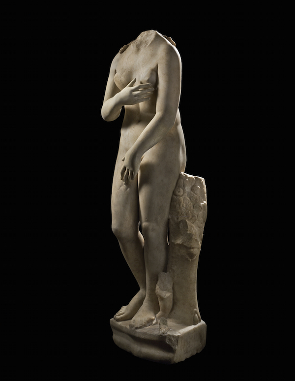 Statue of Venus Pudica, from Ariadne Galleries at the International Show
