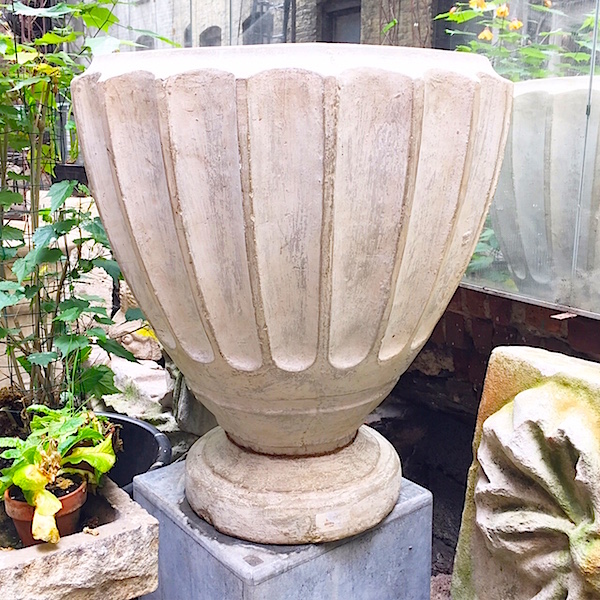 garden urn