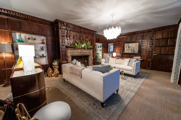 “A Winter Holiday” sitting room by Rhonda Eleish for Lillian August Holiday House NYC 2014