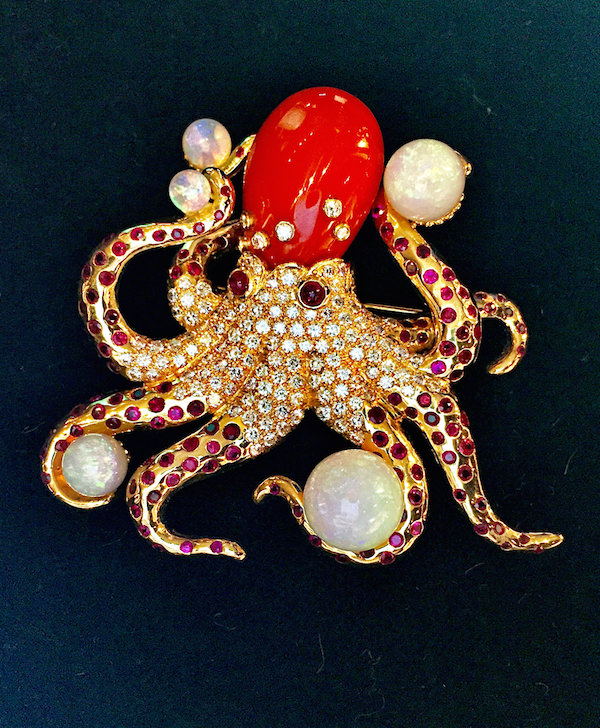 HD Jewels Octopus brooch at the Winter Antiques Show