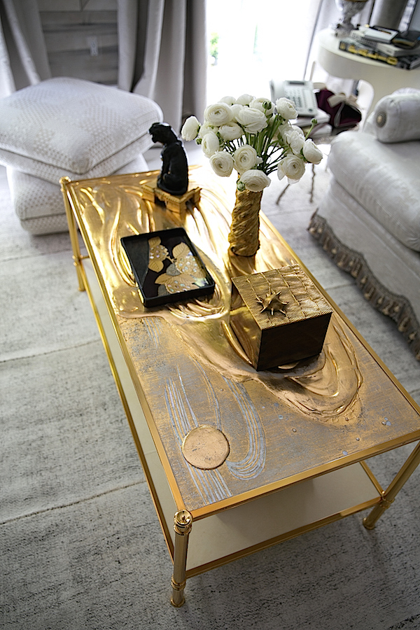 Coffee table in Alex Papachristidis Kips Bay Show house