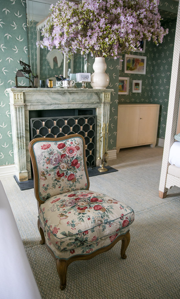 slipper chair in Olasky & Sinsteden Kips Bay guest bedroom