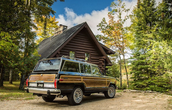 Jeep Grand Wagoneer