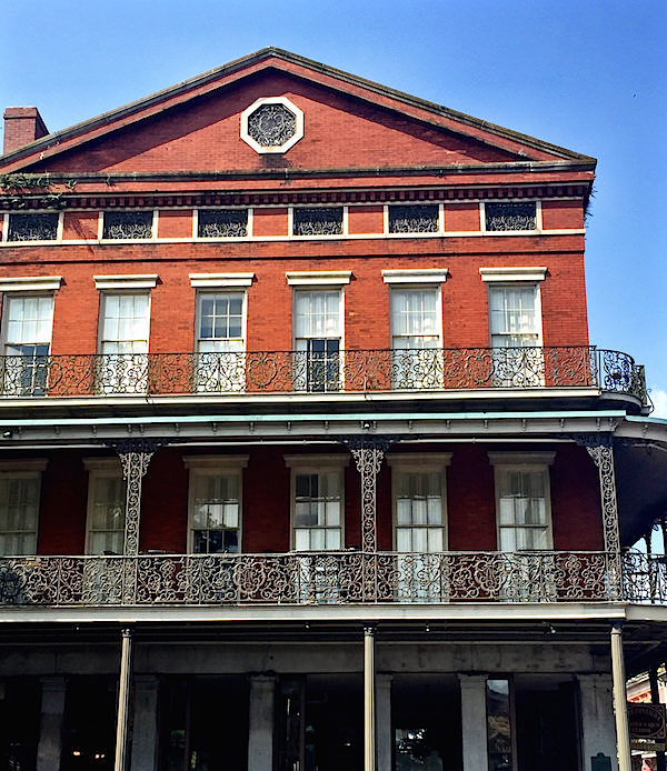 Pontalba building new orleans architecture