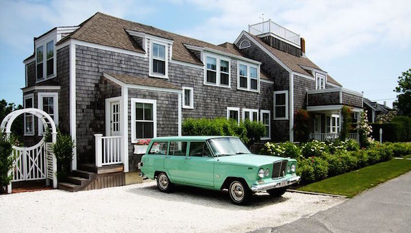 jeep-wagoneer-nantucket