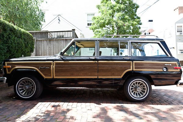 1985 Jeep Grand Wagoneer via the Street Peep