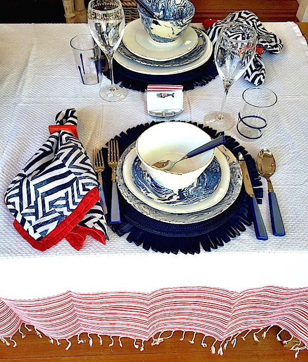 Lion's Paw July 4 placesetting