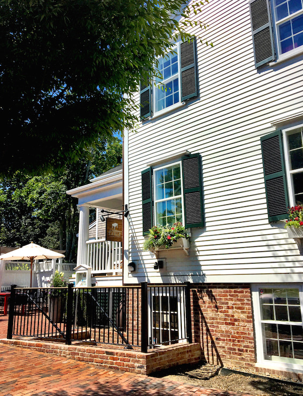 Nantucket Corner Table Cafe and the Nantucket Culinary Center