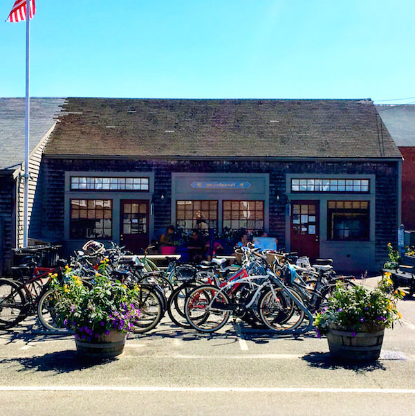 Remain Nantucket - bus stop hub