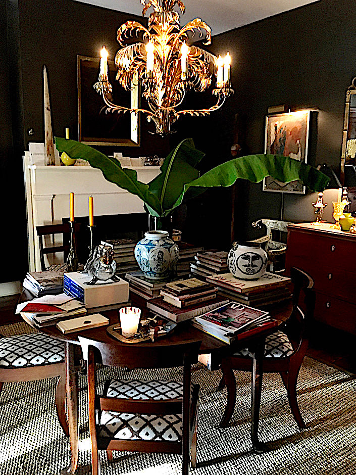 Antiques dealer John Pope apartment in Charleston