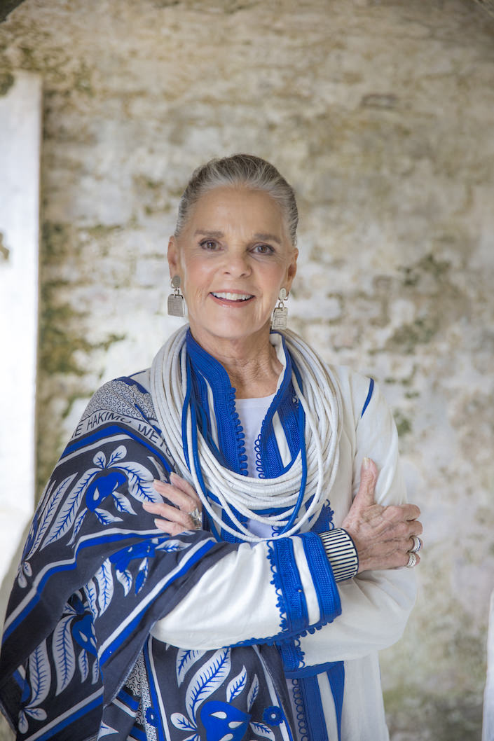 Ali MacGraw for Ibu-1