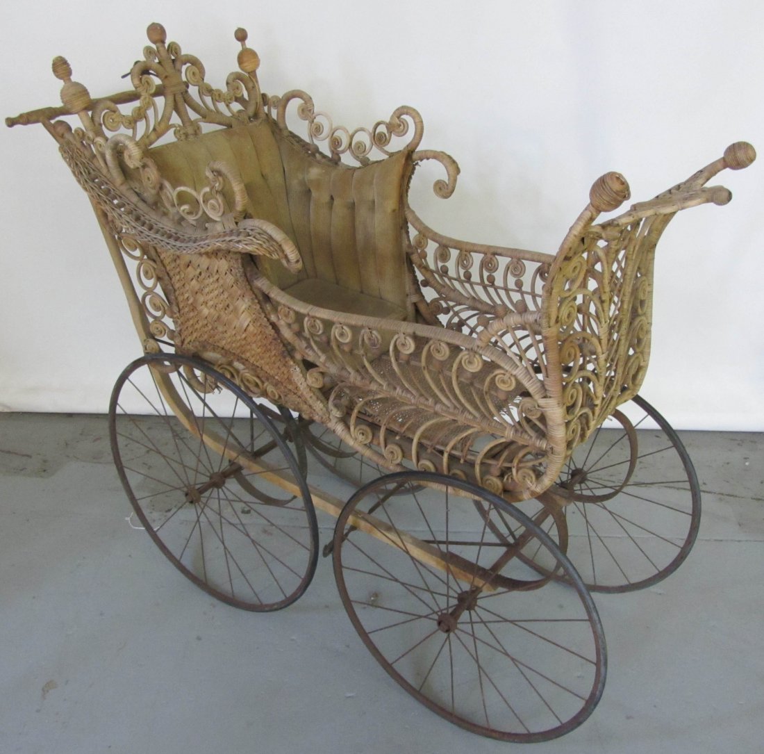 Haywood Wakefield baby carriage