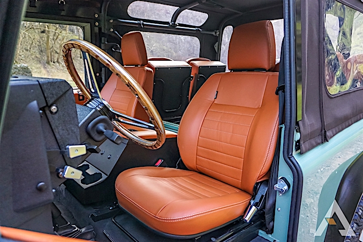 Arkonik Canyon Edition Land Rover Defender interior