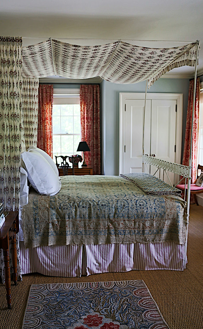 Guest bedroom at Middlefield