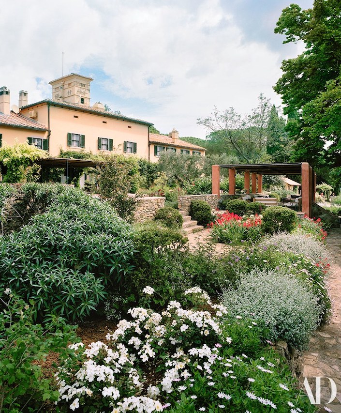 Jacaranda Caracciolo di Melito Falck house, photo Francois Halard for AD