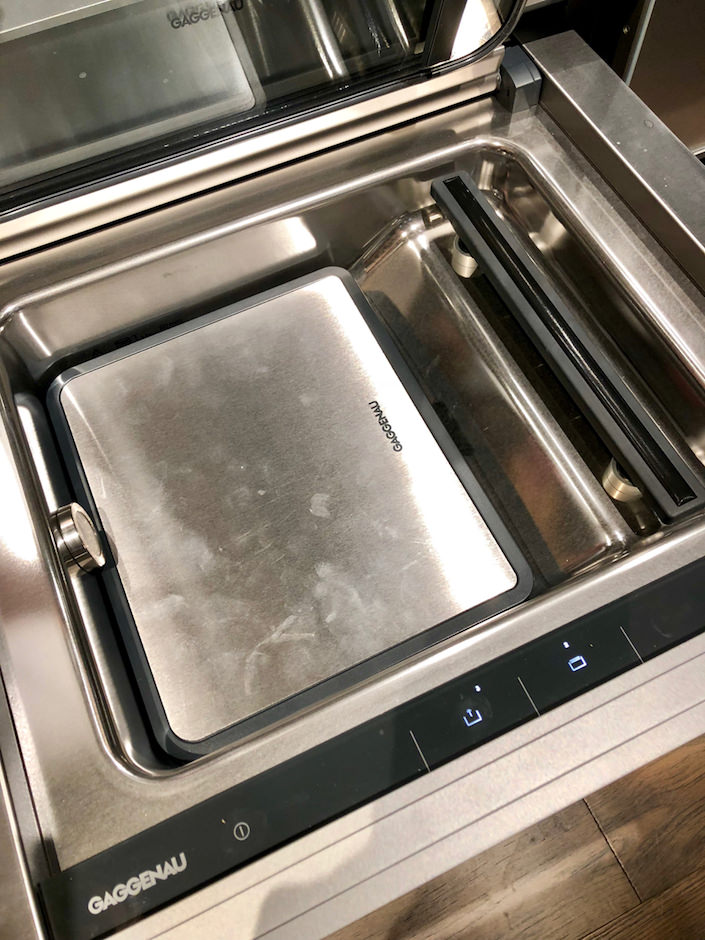 Gaggenau vacuum sealer