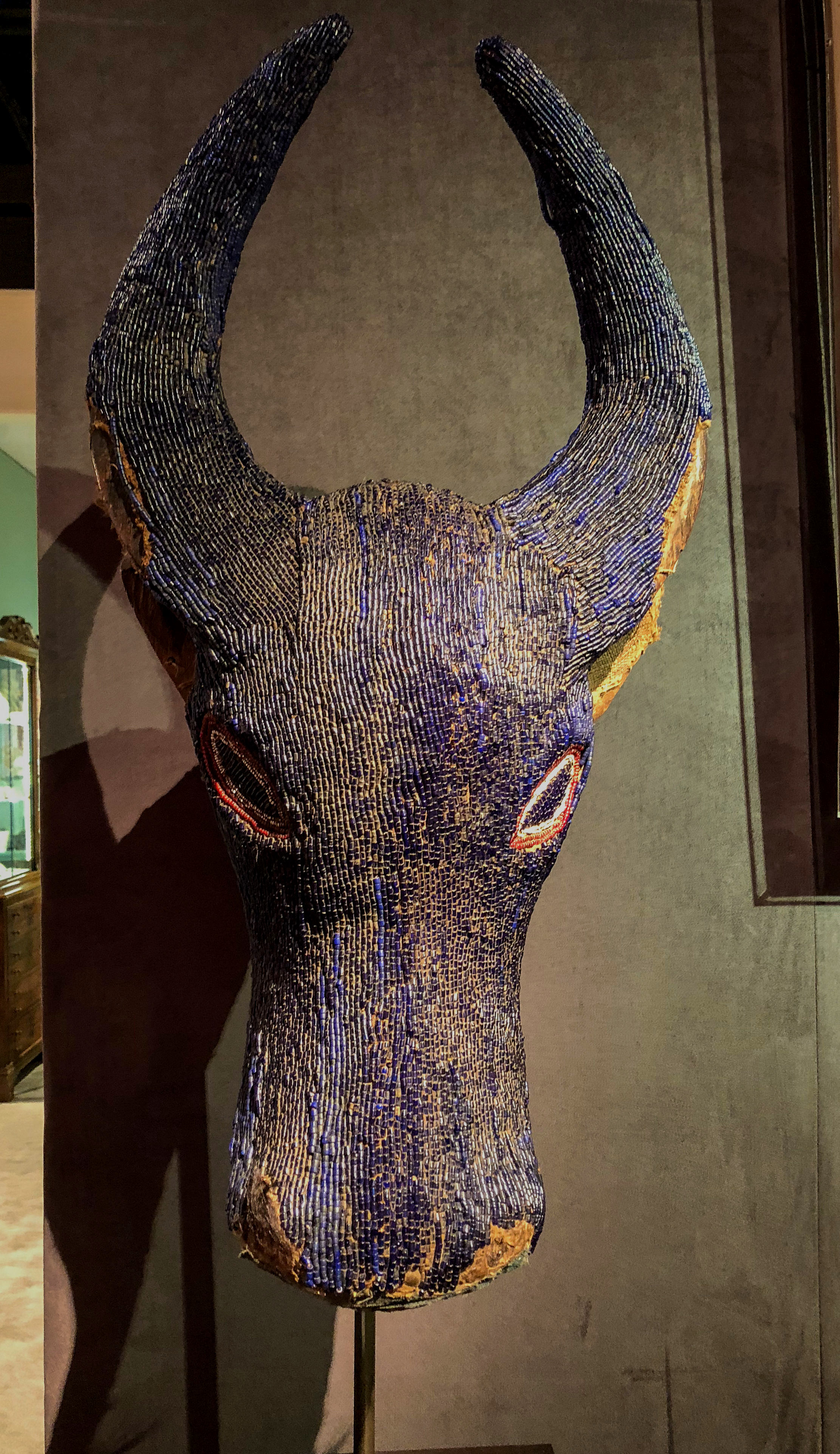 mask at Tambaran Gallery 2018 Winter Antiques Show