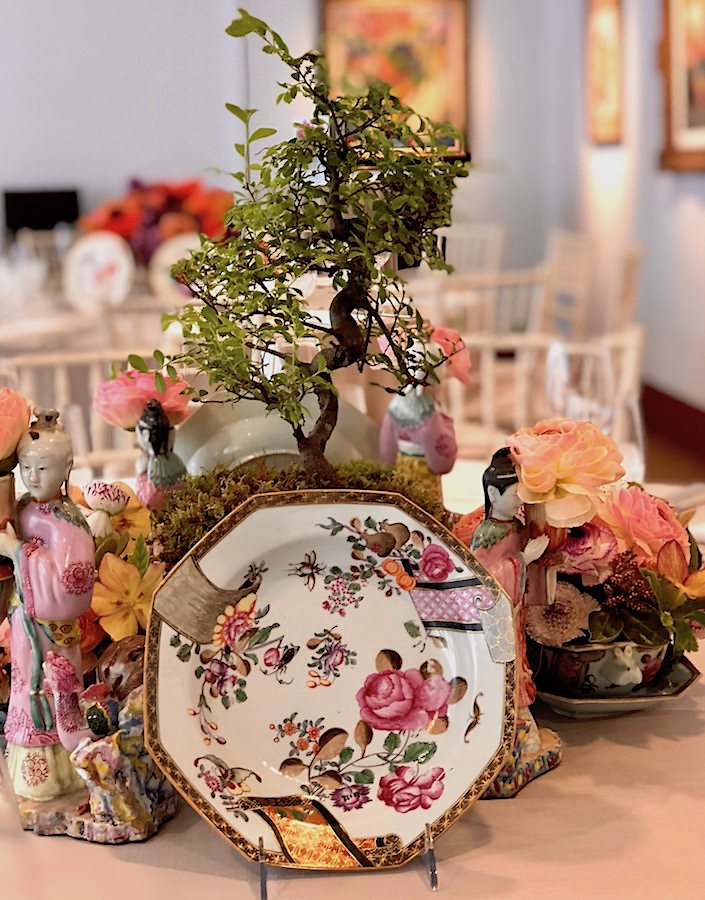 Chinese export tablescape by Kevin Sharkey at Martha Stewart Christie's lunch