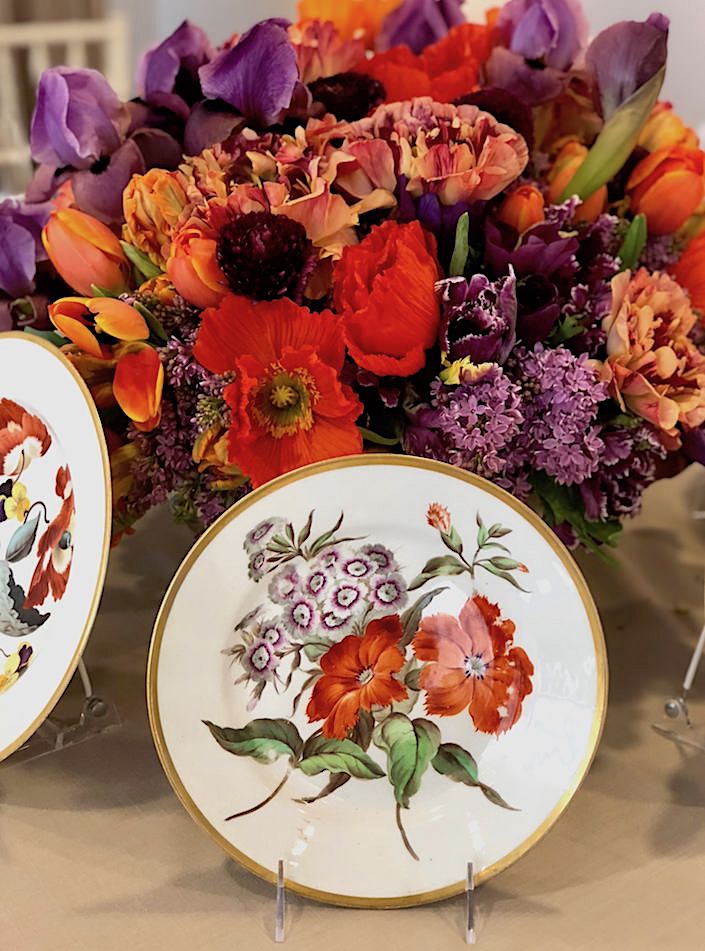 Kevin Sharkey floral arrangement with antique Derby porcelain at Christie's Martha Stewart lunch