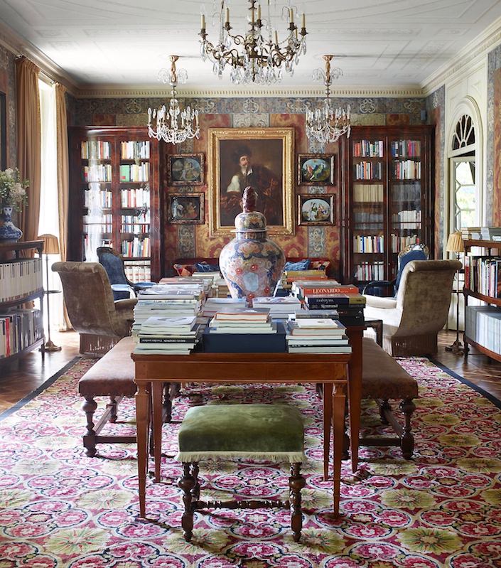 Living room by Studio Peregalli. photo Simon Upton for ELLE DECOR