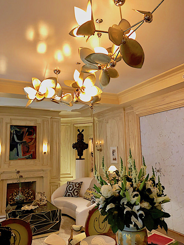 Rosie Li chandelier in Bunny Williams Kips Bay living room