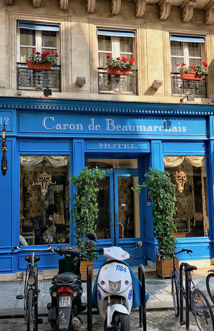 Hotel Caron de Beaumarchais Paris