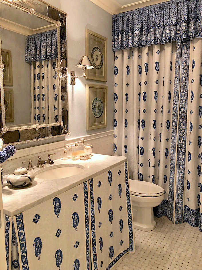 Mark D Sikes Kips Bay bathroom