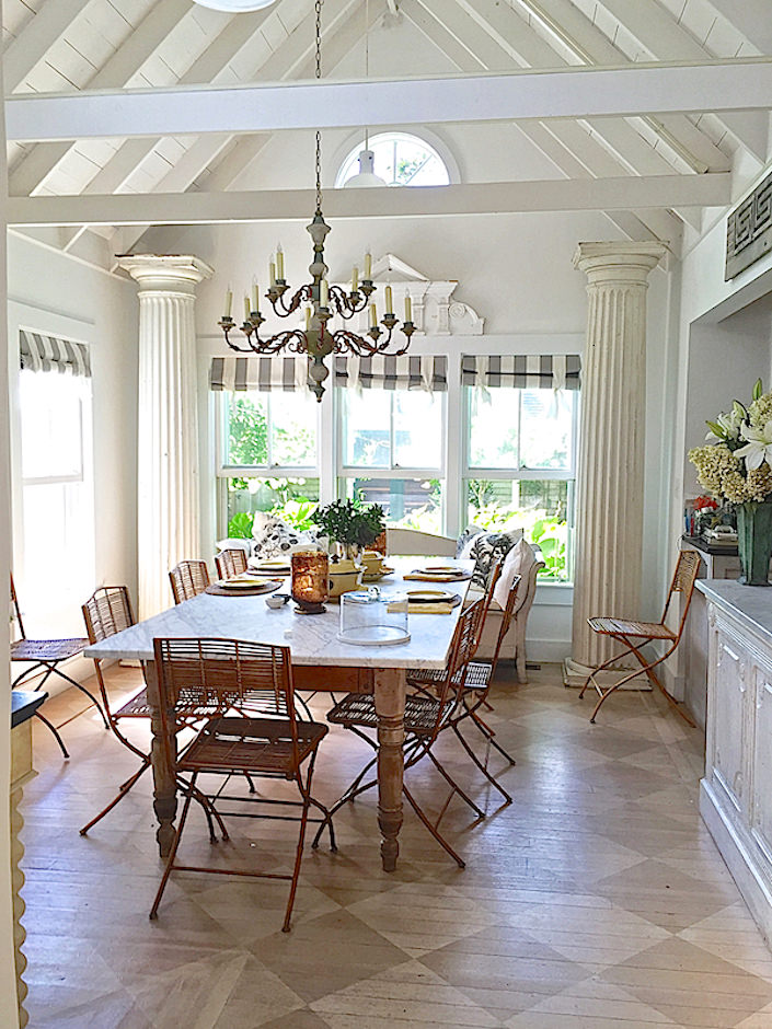 Nantucket-house-kitchen-via Quintessence