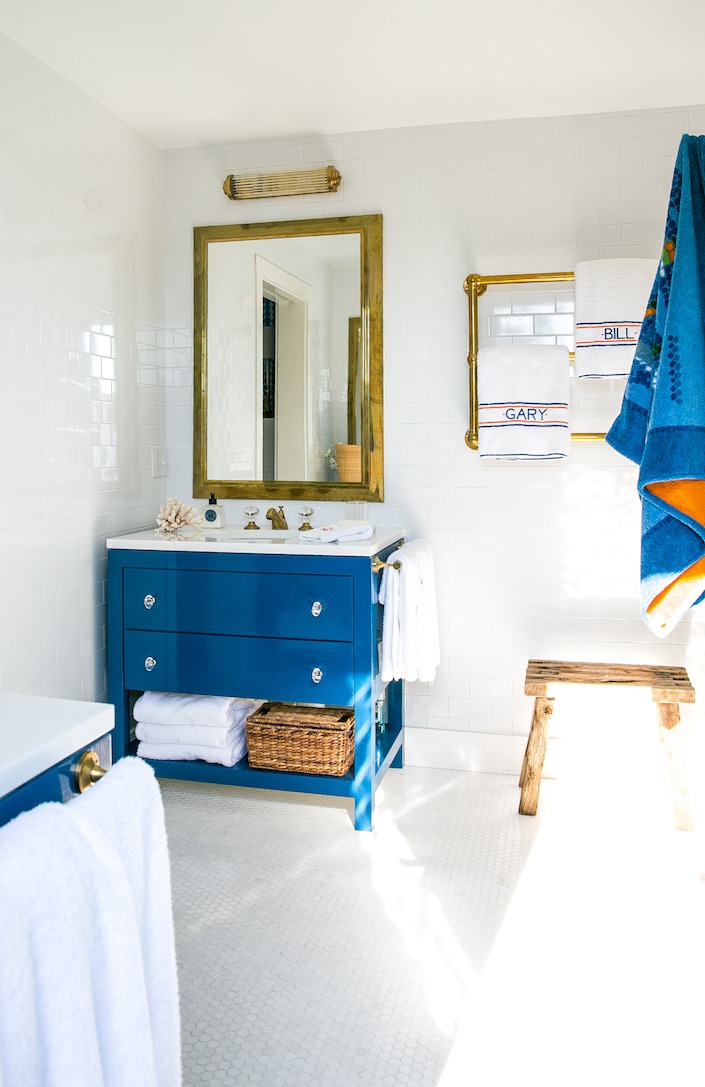 Gary McBournie Nantucket bathroom