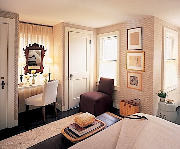 Jeffrey Bilhuber Nantucket master bedroom, Photography by Peter Vanderwarker for AD