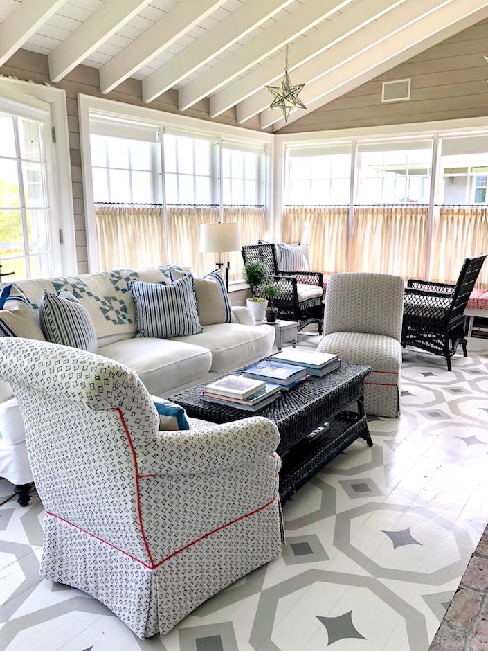 Nantucket guest house living room seating