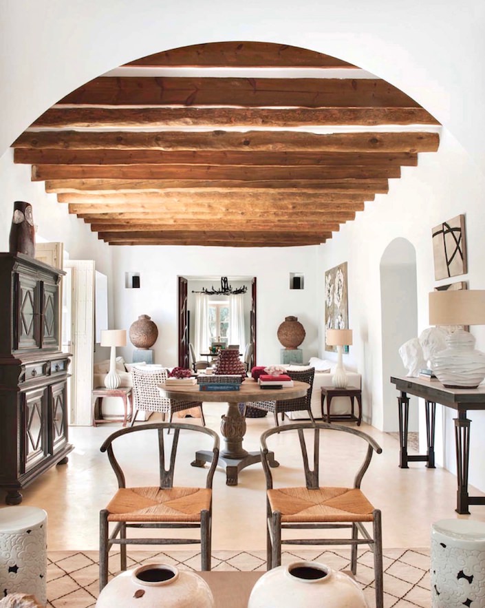Sitting room at house on Mallorca, designed by Ramón García Jurado, photo by Montse Garriga Grau for House & Garden UK 1