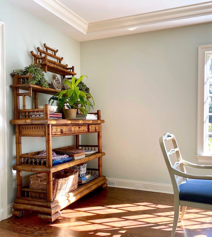 https://quintessenceblog.com/wp-content/uploads/2019/10/Kitchen-wall-before.jpg