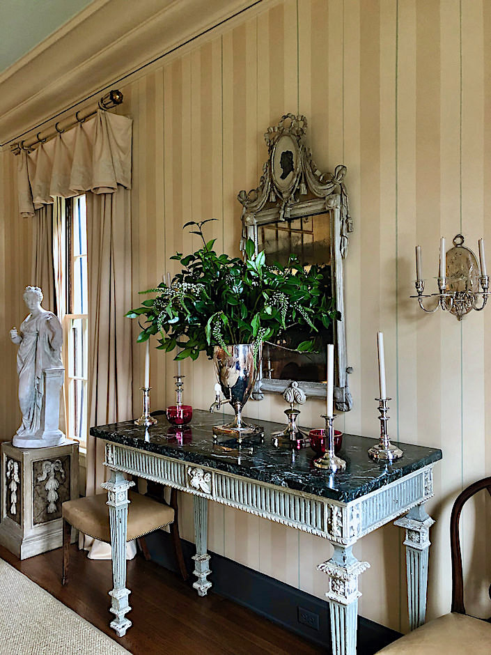 Suzanne Rheinstein dining room via Quintessence