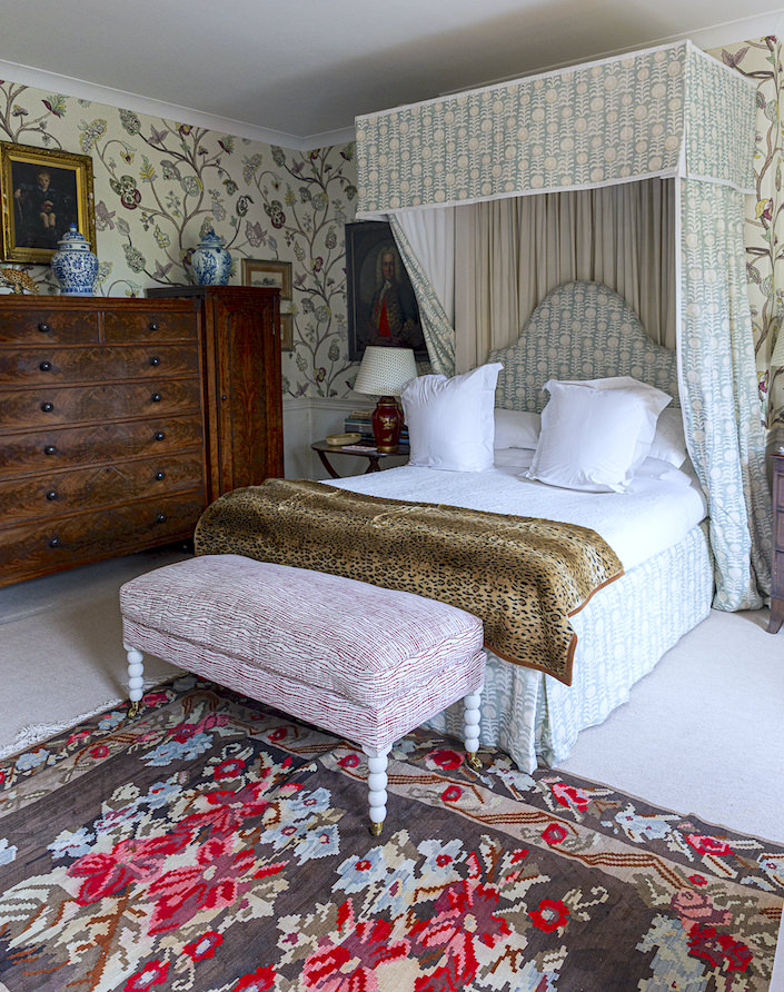 Penny Morrison Wales guest bedroom, photo Stacey Bewkes for Quintessence