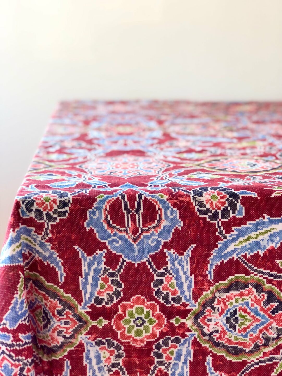 Royal Iznik Tablecloth