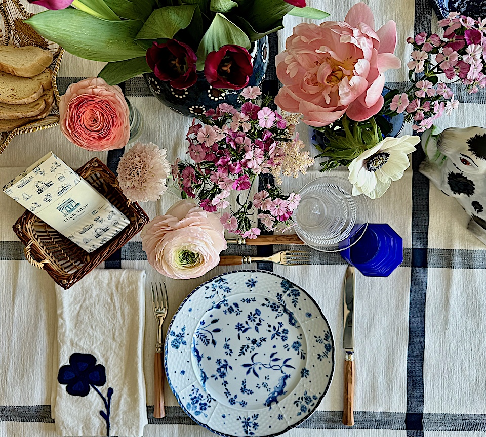 Quintessence Easter table