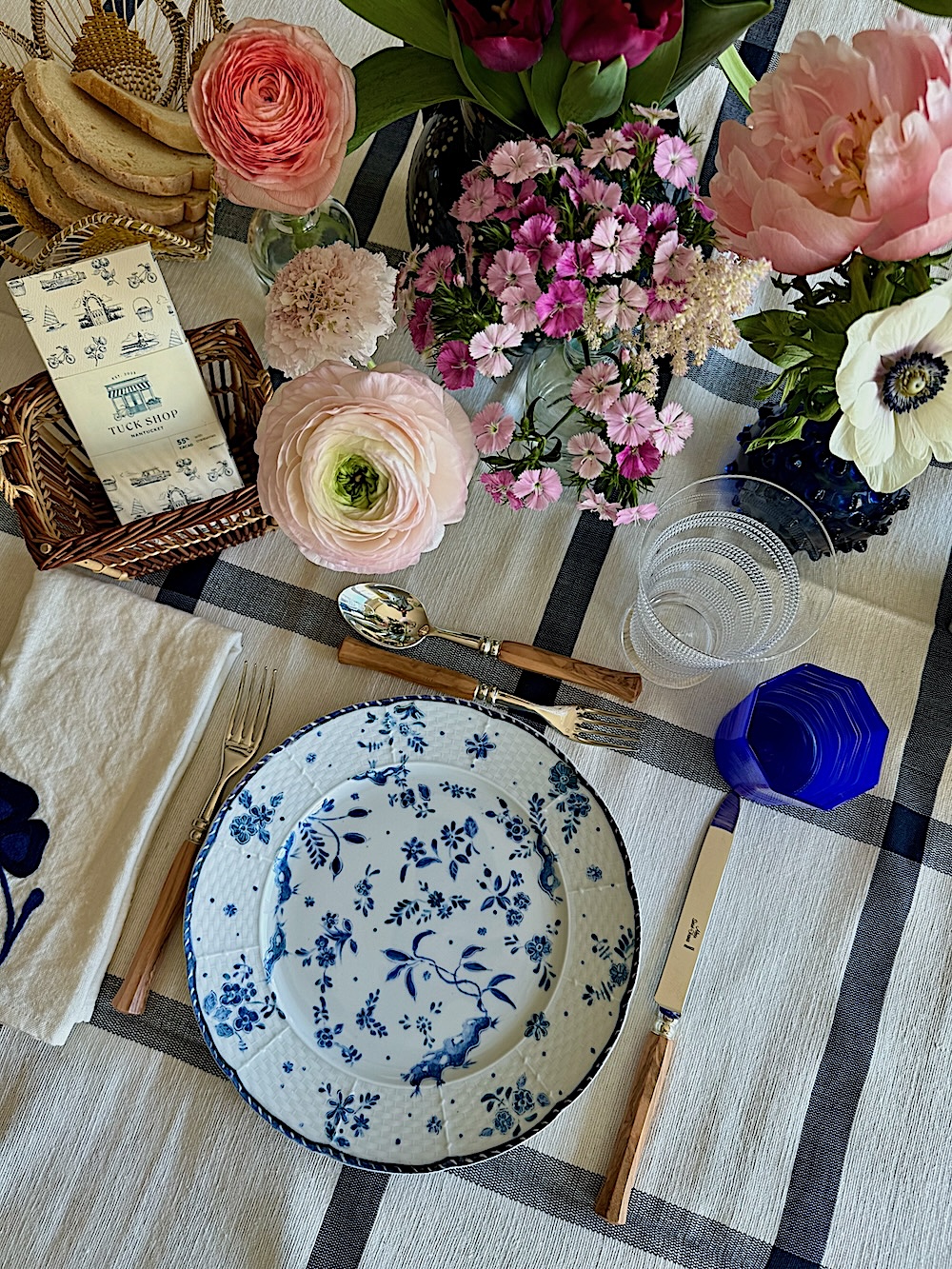 Quintessence Easter table with handpainted Limoges