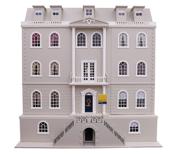 Walton Park doll house