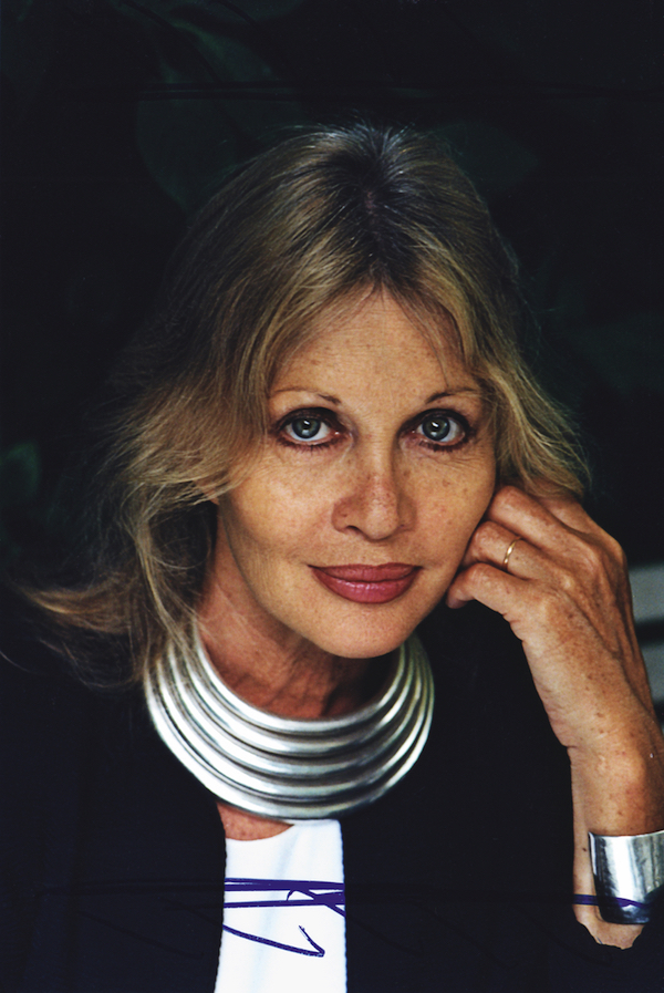 Anouska Hempel