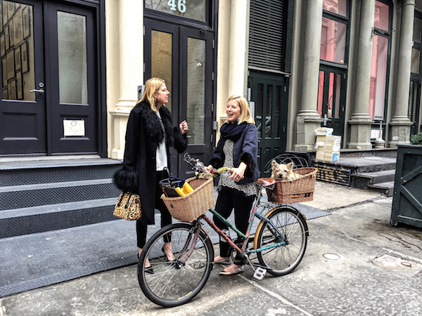 Stylish Women's Cycling Clothing: Tips for Urban Riders – Bobbin