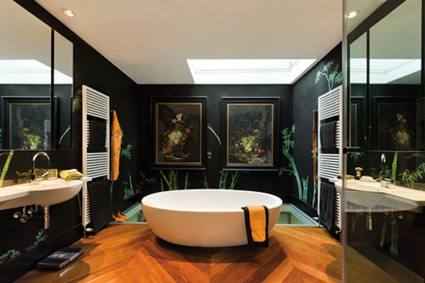 de Gournay founder Claud Cecil Gurney's London bathroom