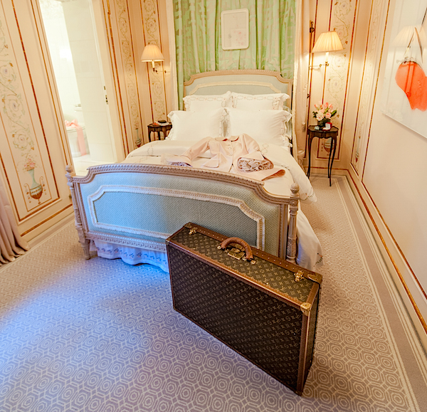 “Honeymoon in Paris” bedroom suite by Guillaume Gentet/Décor by Guillaume Gentet