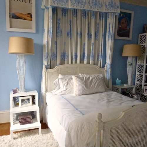 Girl’s bedroom with blue toile