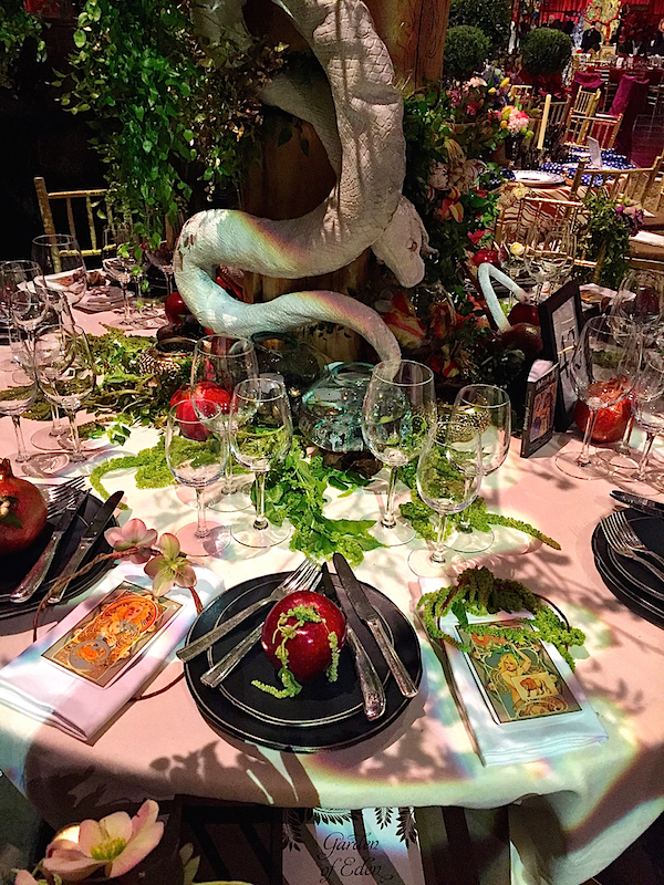 Hilary Pereira placesetting at Lenox Hill Gala 2015