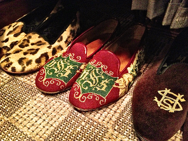 Howard Slatkin slippers