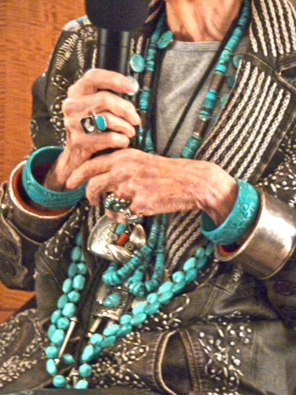 https://quintessenceblog.com/wp-content/uploads/Iris-Apfel-turqoise-jewelry.jpg