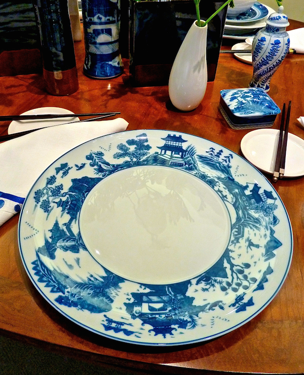 Mottahedeh Blue Canton service plate